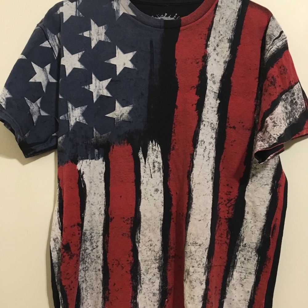 DOM men’s large USA flag  shirt sleeve T shirt